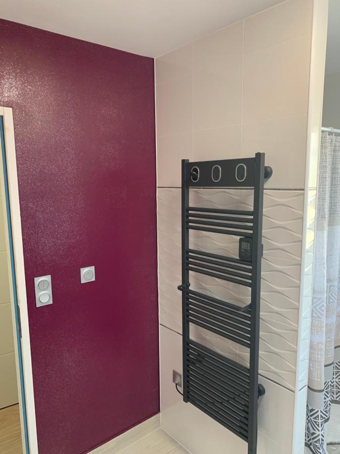 נבר Chambre Privee/Climatisee+Tv /Petit Dejeuner Inclu/Tout Confort מראה חיצוני תמונה