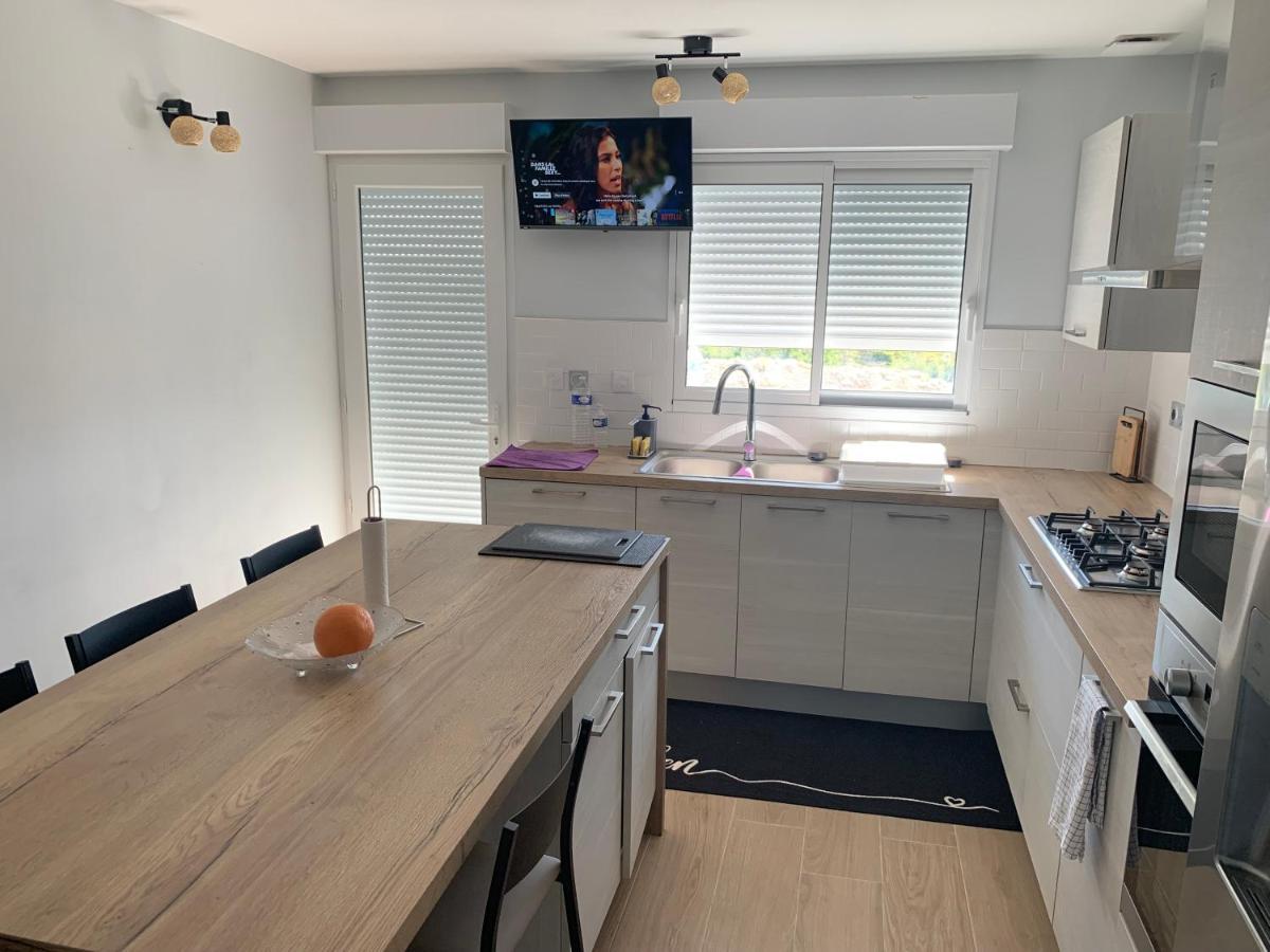 נבר Chambre Privee/Climatisee+Tv /Petit Dejeuner Inclu/Tout Confort מראה חיצוני תמונה